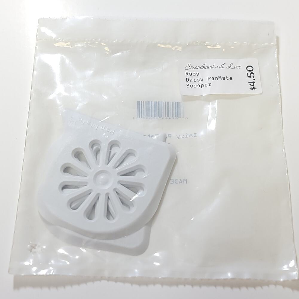 Rada Daisy PanMate Scraper Kitchen Utensil Plastic White New in Package Two Pack